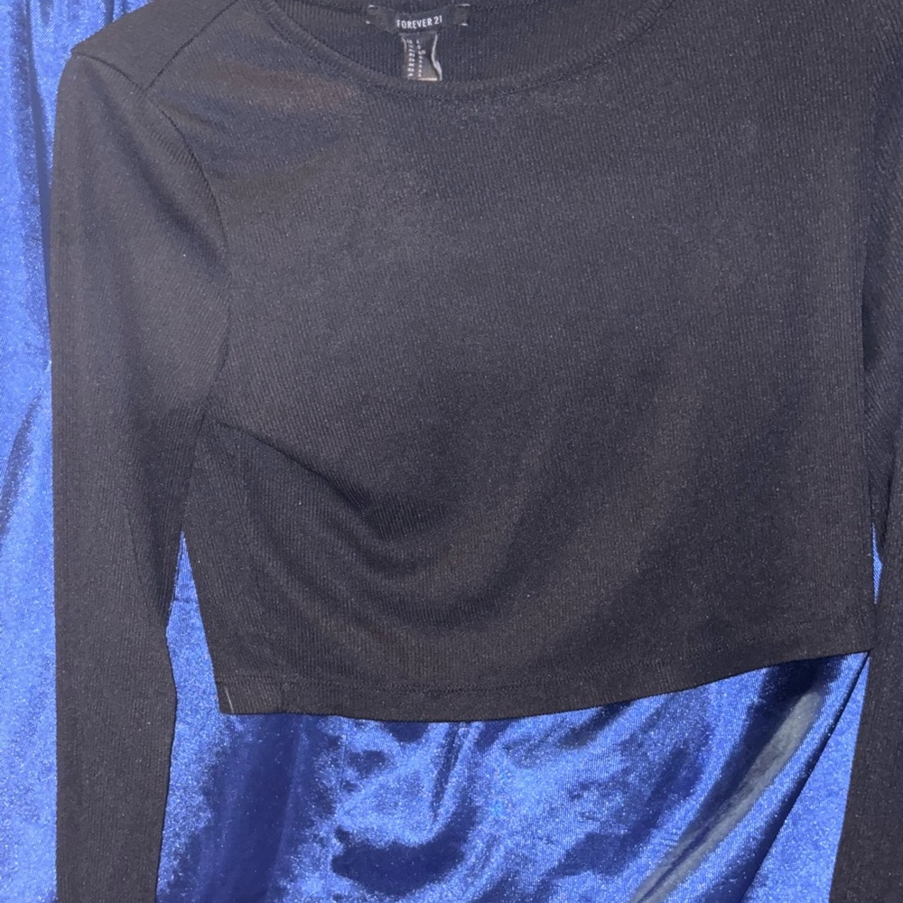 Black Long Sleeve Crop Top